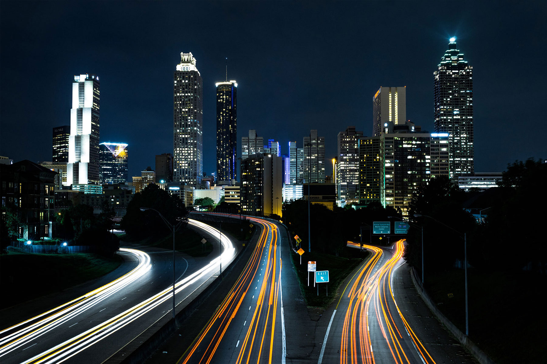 atlanta skyline at night